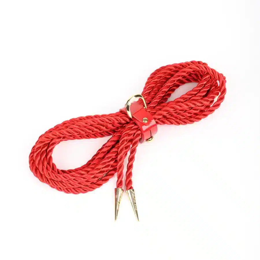 Fräulein Kink Roja Fesselseil mit Spikes