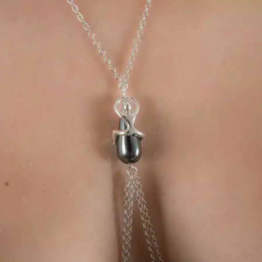 Sylvie Monthule Brustschmuck Secret Passion Silber 2