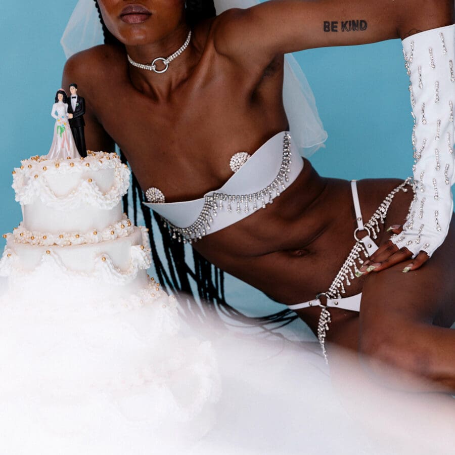 Elif Domanic Bianca BH Mit Pasties 3