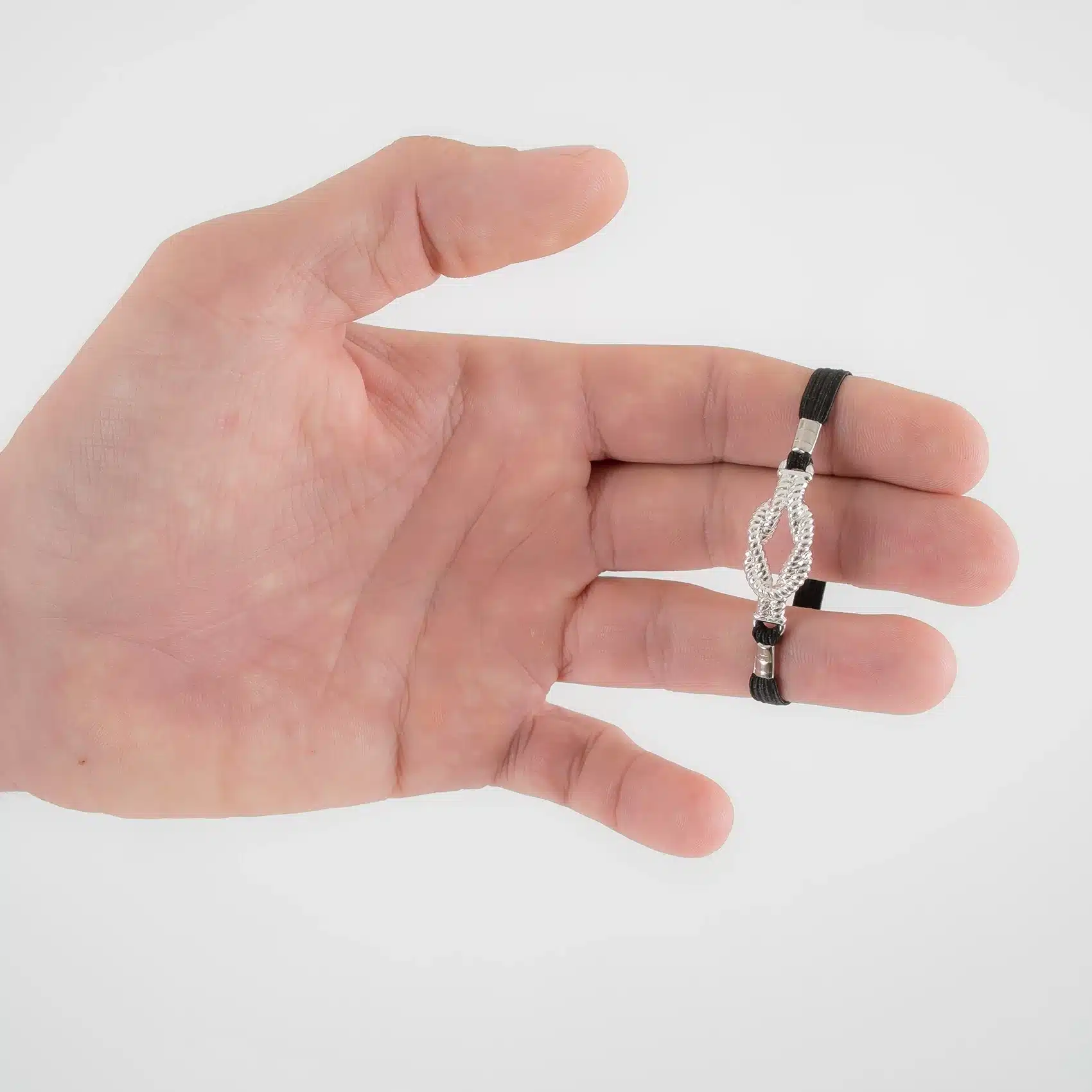 Sylvie Monthulé – Penisschmuck Silberner Knopf
