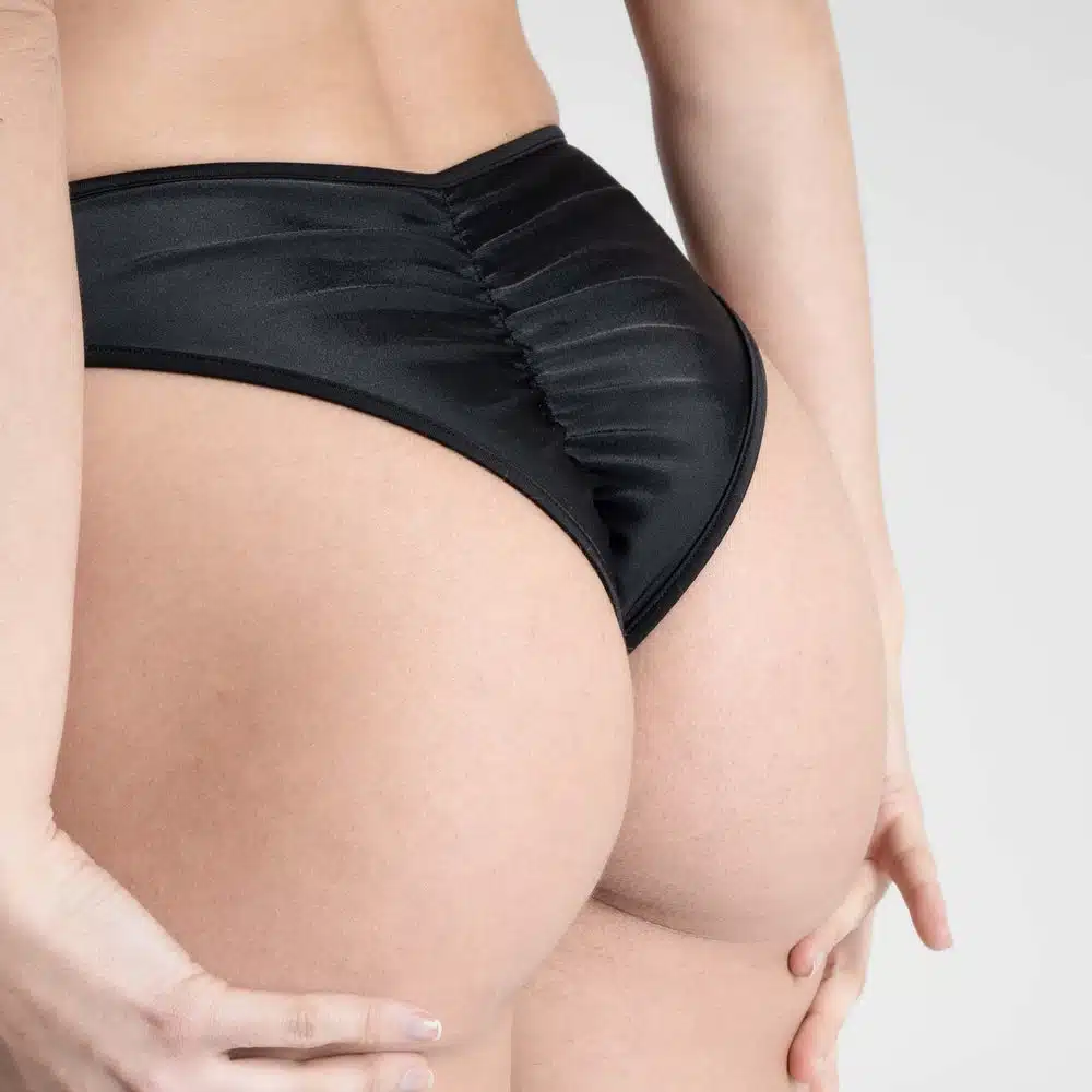 Lucky Cheeks | Bikini Black Beauty - Scrunch Brazilian Panty - Schwarz – Bild 3