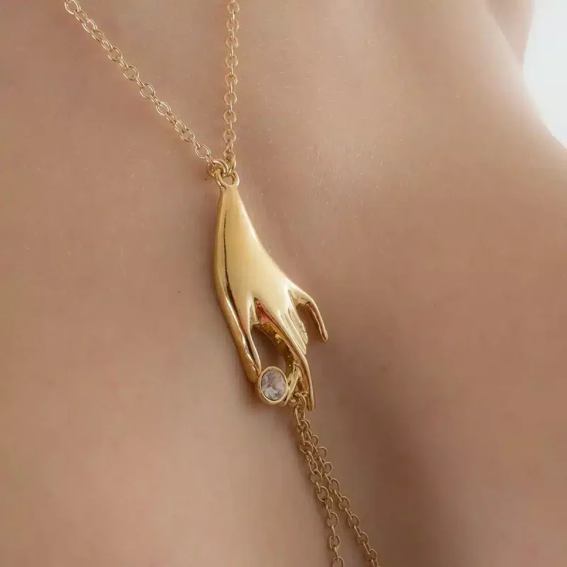 Sylvie Monthule Brustschmuck Secret Caress Gold 3